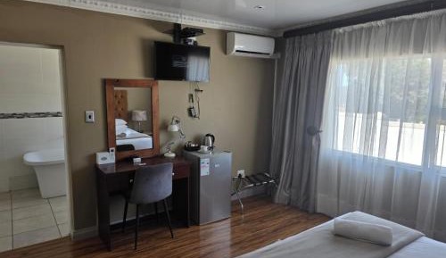 Deluxe Double Room with Shower