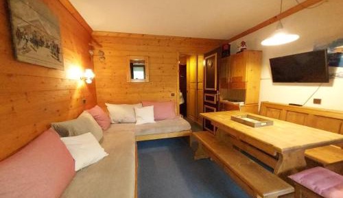 Apartment (4 Adults)