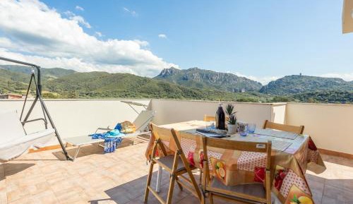 Superior One-Bedroom Apartment with Balcony