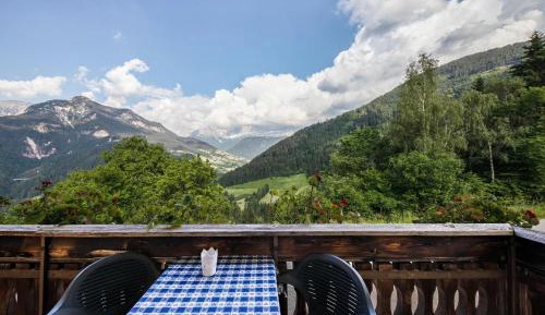 Superior One-Bedroom Apartment with Balcony