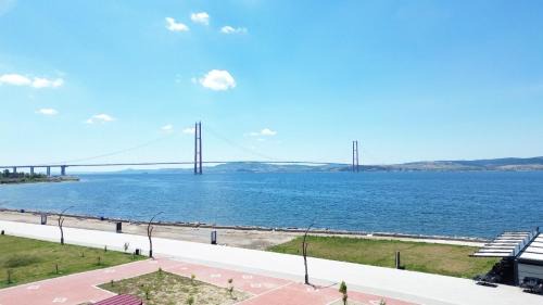 Two-Bedroom Apartment with City View