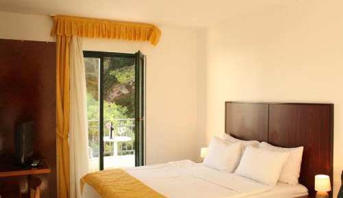 Double Room with Balcony (2 Adults + 1 Child)