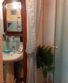 Superior One-Bedroom Apartment