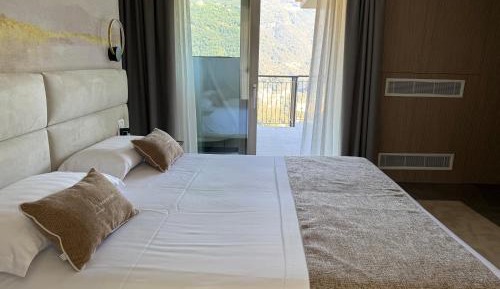 Queen Room with Spa Bath