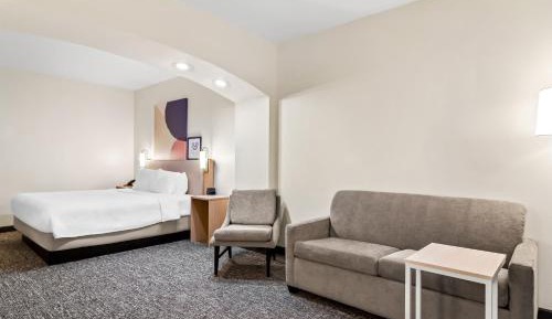 King Room with Sofa Bed - Non-Smoking