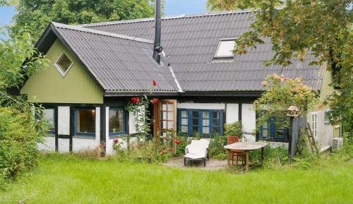 Two-Bedroom Holiday Home