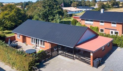 Five-Bedroom Holiday Home