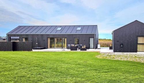 Five-Bedroom Holiday Home