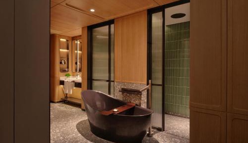 Essential Room 
