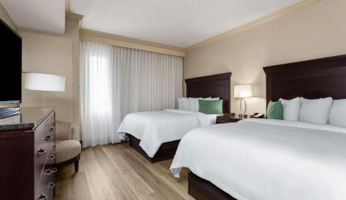 One-Bedroom Suite with Two Queen Beds - Non-Smoking