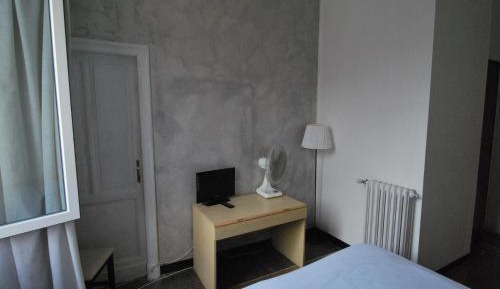 Double or Twin Room with Partial Sea View