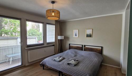 One-Bedroom Apartment with Balcony