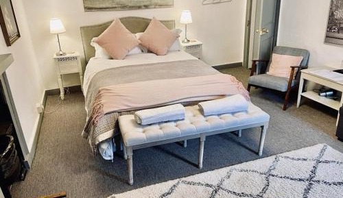 Deluxe Double Room with Bath
