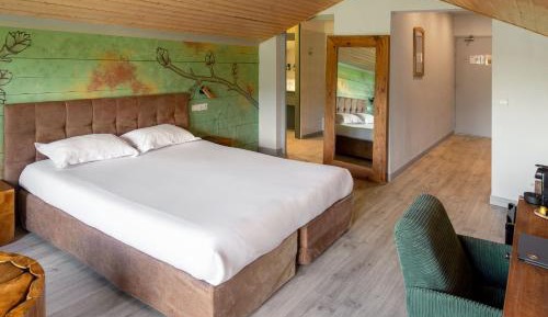 Triple Room with Lake View