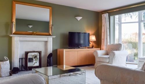 Four-Bedroom Holiday Home