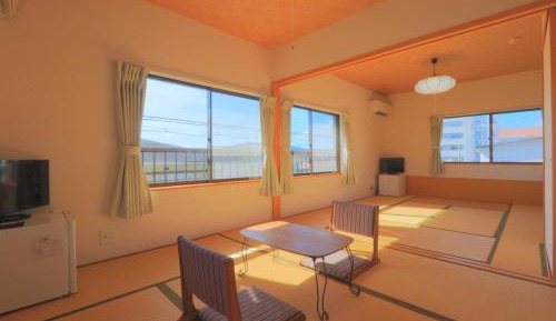 Japanese-Style Room