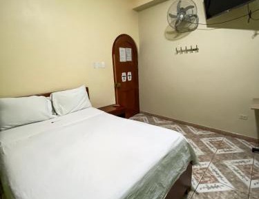 Standard Queen Room