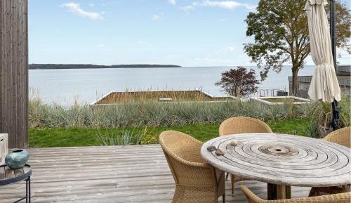 Three-Bedroom Vacation Home 