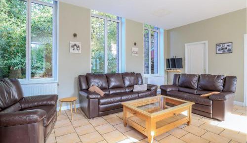 Five-Bedroom Holiday Home