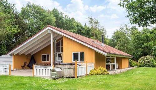 Three-Bedroom Vacation Home 