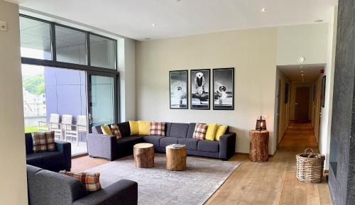 Apartment with City View