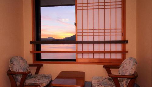 Japanese-Style Twin Room with Mt.Fuji View with Lake View Bathroom
