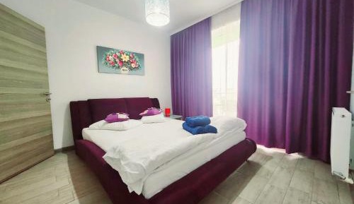 One-Bedroom Apartment with Balcony and Sea View