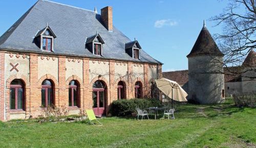 Holiday Home (4 Adults)