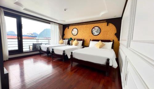 Family Suite with Balcony