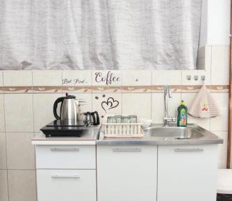 One-Bedroom Apartment with Balcony