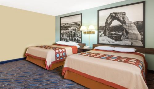 Queen Room with Two Queen Beds - Non-Smoking