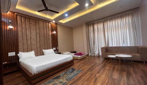 Family Room with Lake View