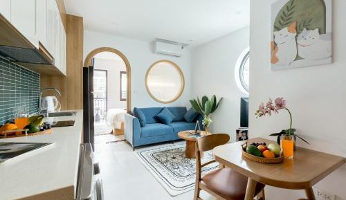 Two-Bedroom Deluxe Apartment with Balcony