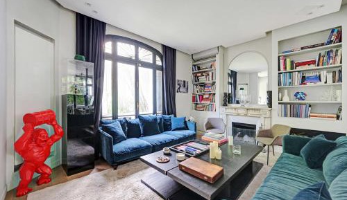 Five-Bedroom Apartment