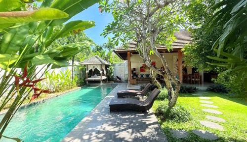 Three-Bedroom Villa with Private Pool and Garden