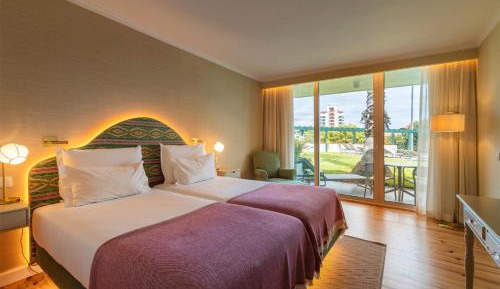 Twin Room with Pool View