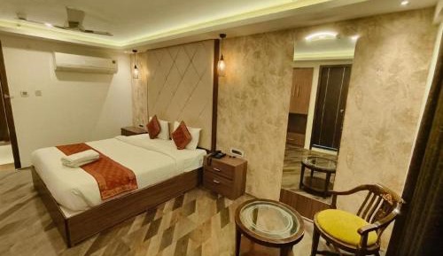 Deluxe Family Room