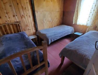 Basic Triple Room with Shared Bathroom