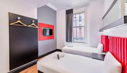 Twin Room with Window