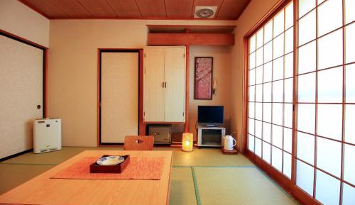 Japanese-Style Room