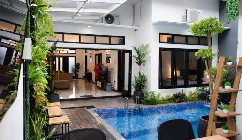 Deluxe Villa