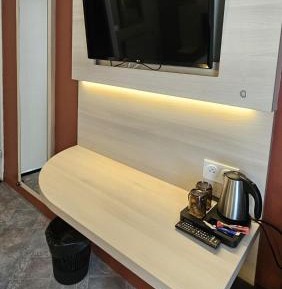 Standard Twin Room with Garden View
