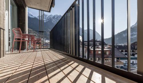 One-Bedroom Apartment with Balcony