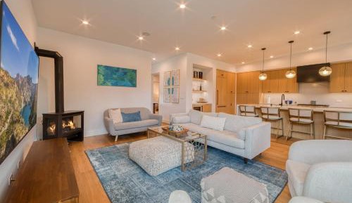 Three-Bedroom Townhouse