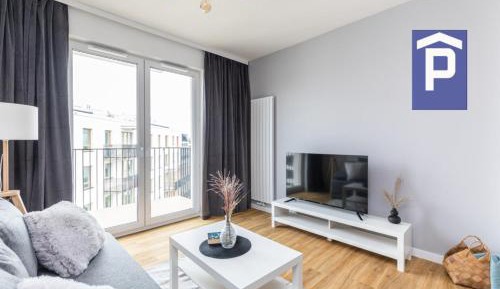 One-Bedroom Apartment with Balcony