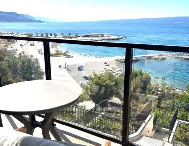 Deluxe Double Room with Balcony and Sea View