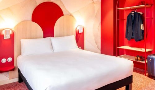 Comfort Queen Room with Bunk Bed