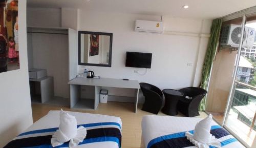 Deluxe Twin Room