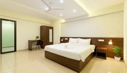 King Room with Balcony