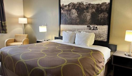 King Room - Disability Access - Non-Smoking